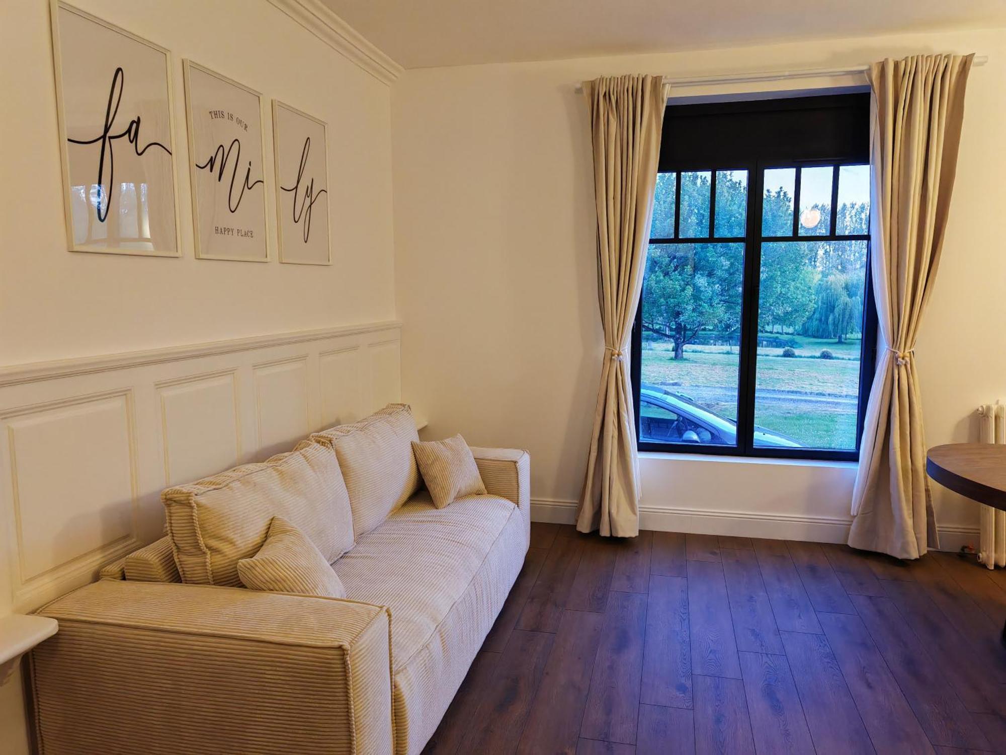 Domaine De L'Isle Maniere Apartment Saint-Quentin-sur-le-Homme Екстериор снимка